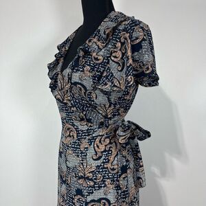 Chelsea28 Print Ruffle Wrap Dress Size Small Women’s Navy